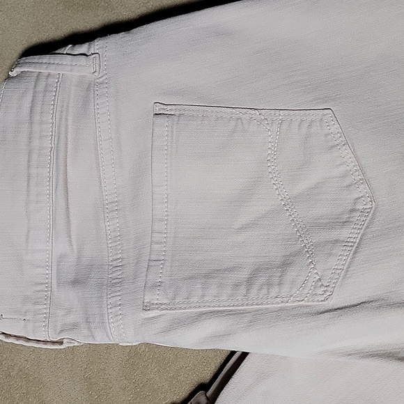 NYDJ DAYLA Wide Cuff Capri Size 4 - Picture 2 of 14